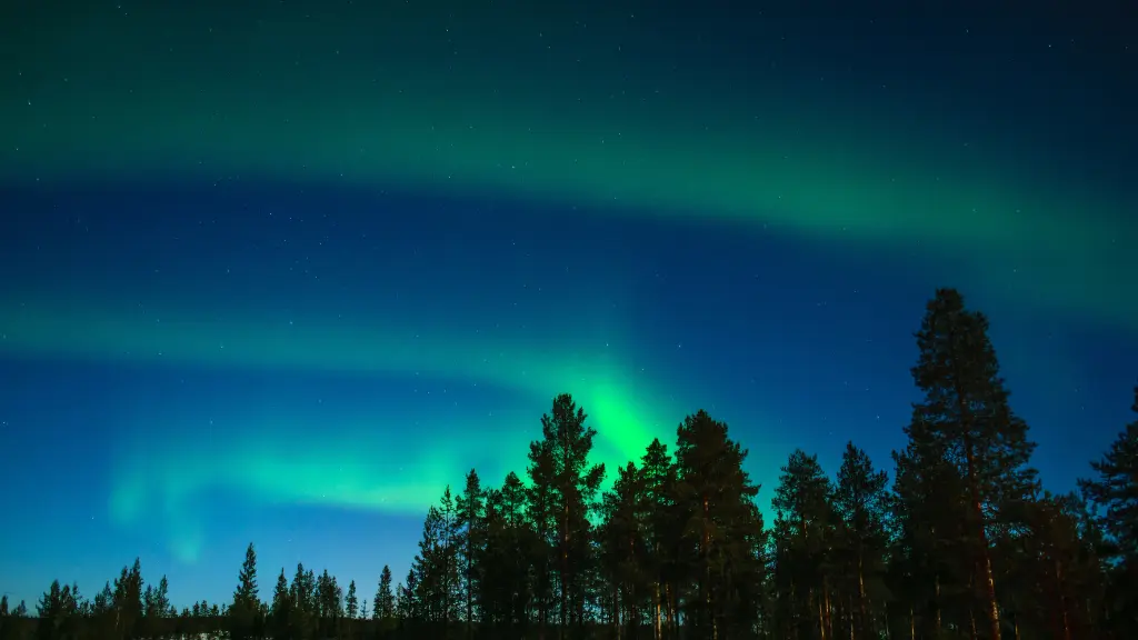 Explore Lapland's Magical Landscapes: Snow-Capped Mountains and Frozen Lakes