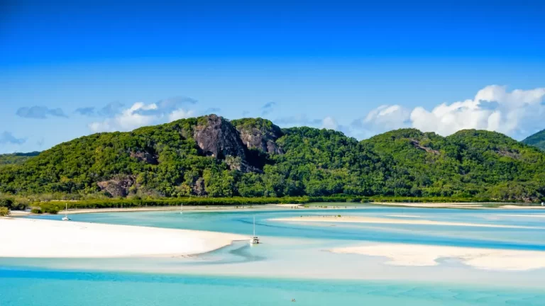 Whitehaven Beach, Australia: A Tropical Paradise Unveiled