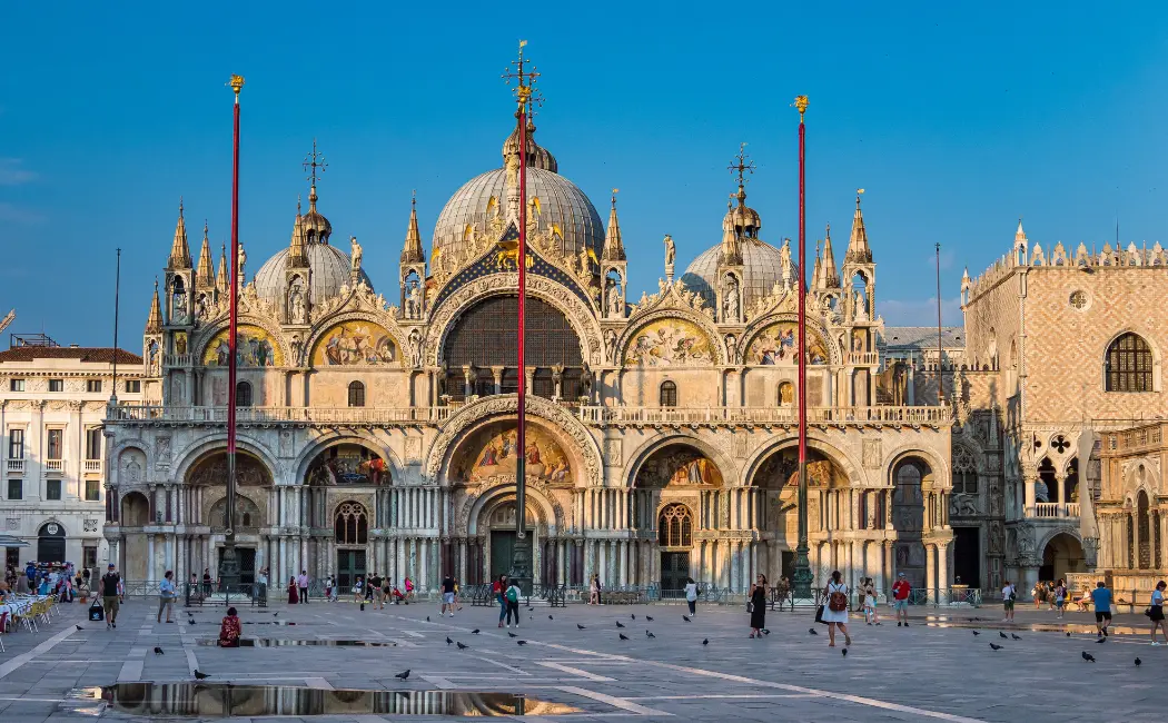 Explore St. Mark's Basilica: A Byzantine Masterpiece in Venice