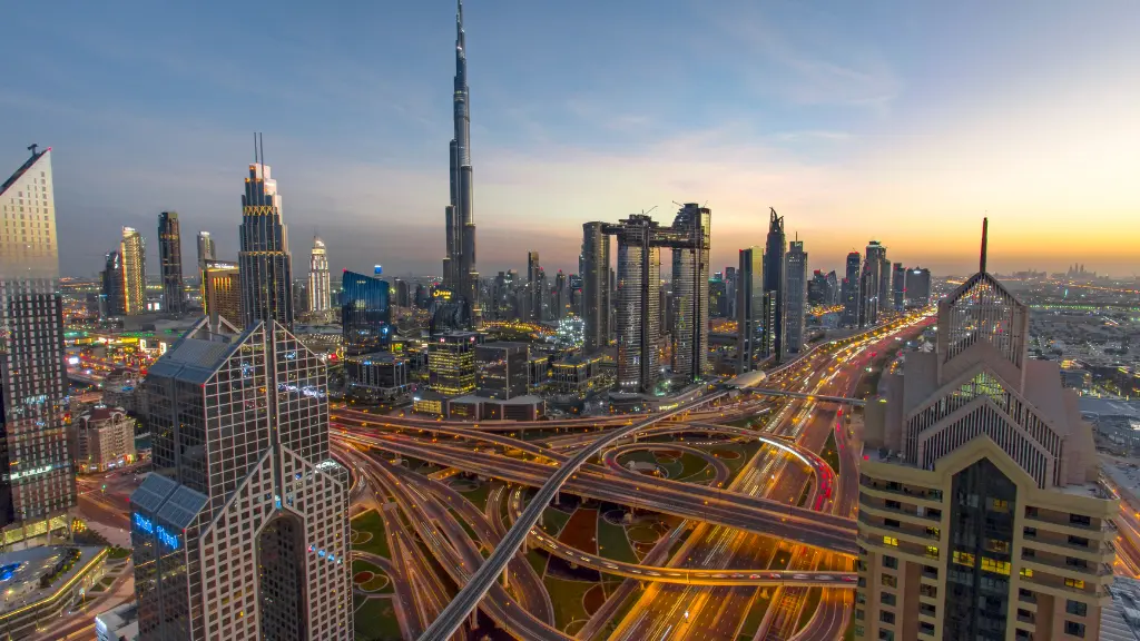 Dubai Awaits: A Comprehensive Guide to Attractions, Cuisine, and Shopping