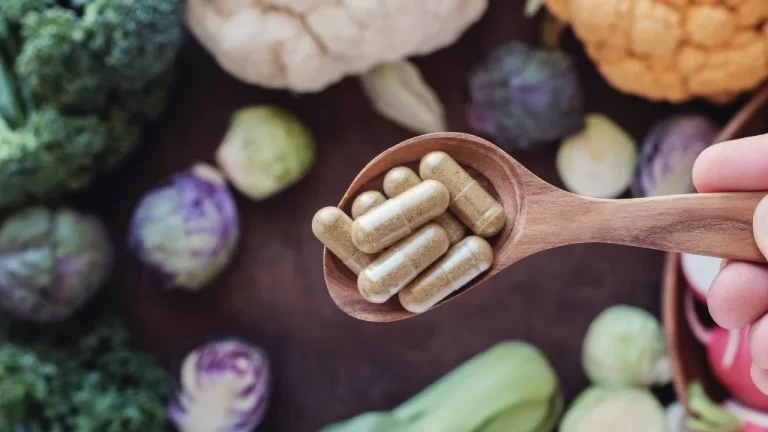 Fiber Supplement vs. Fiber From Food: Which is Better for Your Health?