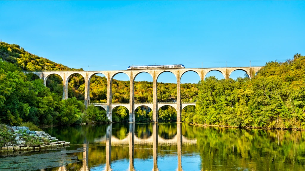 How to Get Around France: From Cycling to Traversing by Train