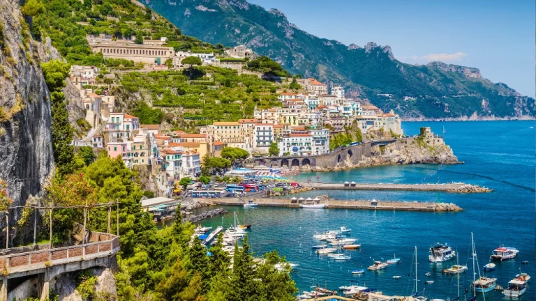 A Nostalgic Road Trip Along the Amalfi Coast: Uncovering Italy's Hidden Gems