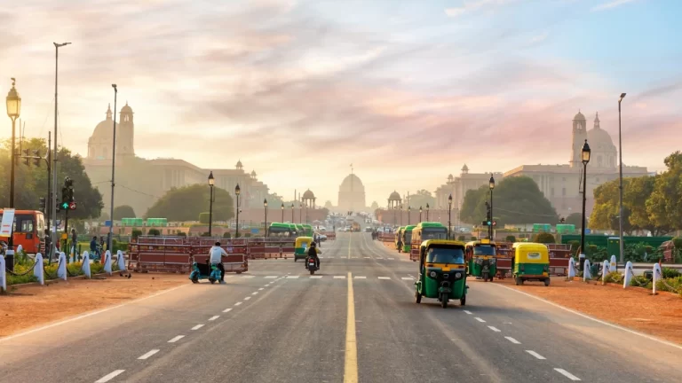 The Ultimate Guide to Getting Around Delhi: Navigating India’s Bustling Capital