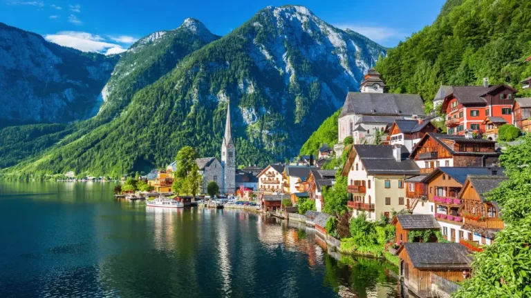 5 Picture-Perfect Alternatives to Austria’s Charming Towns