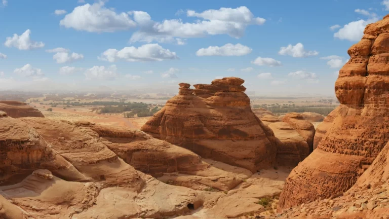 Arabia's Hidden Jewel: A Journey Through Saudi Arabia's Stunning Landscapes