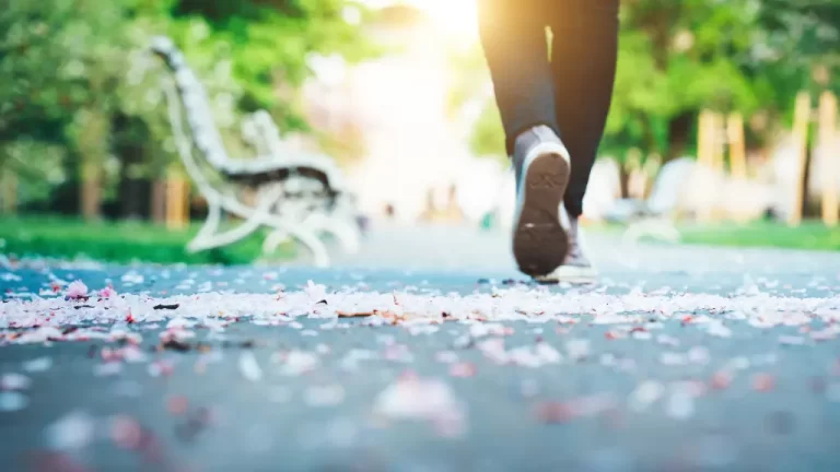 Walking Your Way to Wellness: A Guide to Achieving Health and Fitness Goals