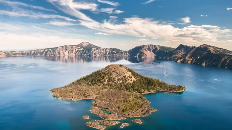 A Complete Guide to Crater Lake