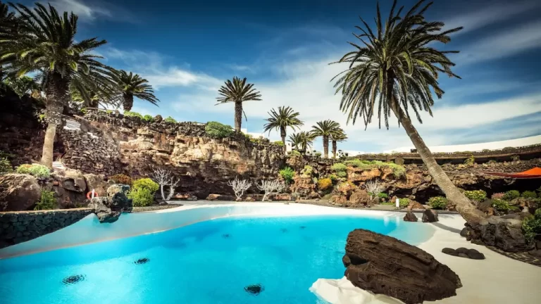 7 Budget-Friendly Ways to Explore the Canary Islands