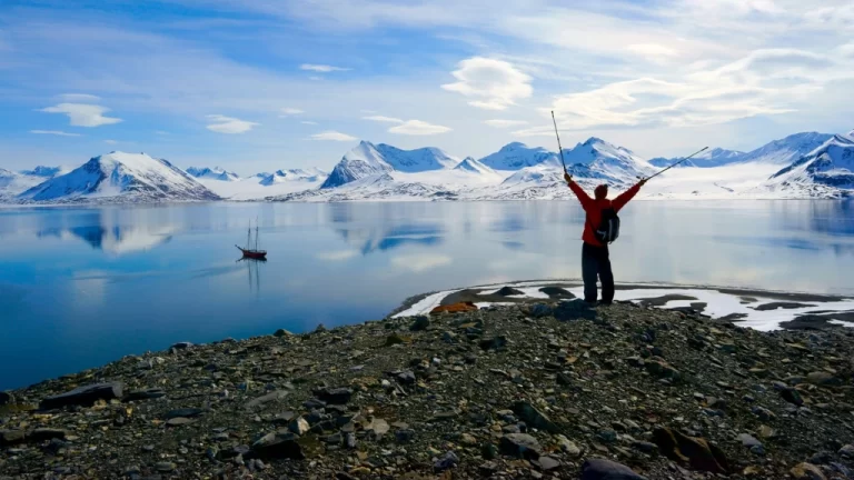 Discovering Svalbard