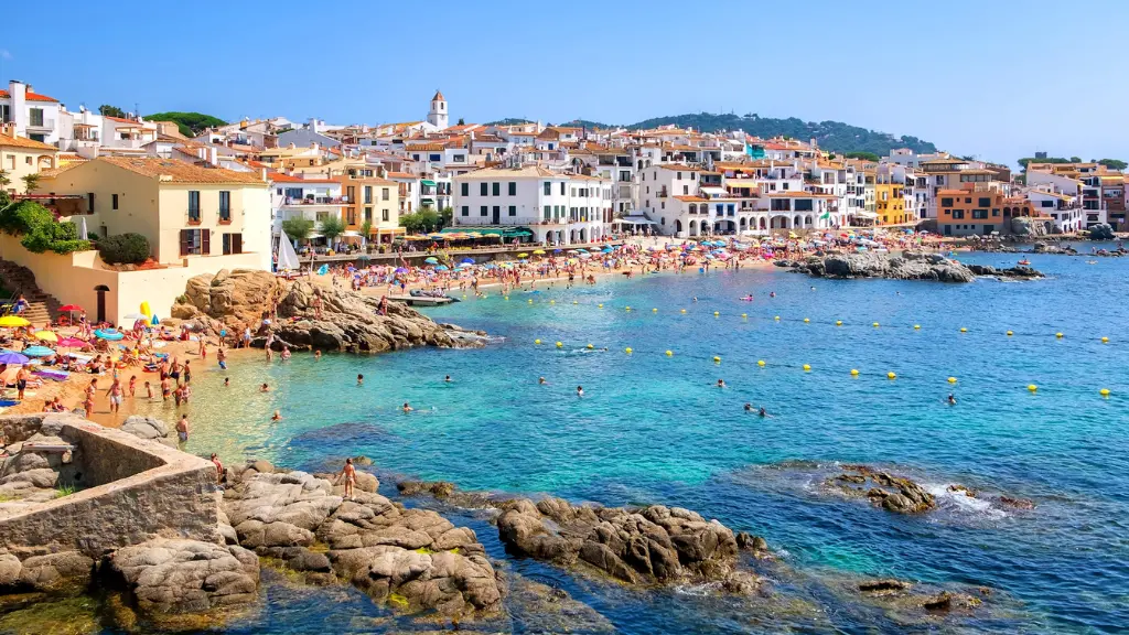 Discover Costa Brava, Spain, with this First-time Guide.