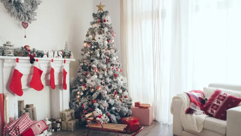 Step-by-Step Guide to Creating the Most Enchanting Christmas Tree